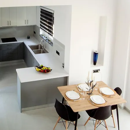 Апартаменты Anna Maria's Maisonette Ii