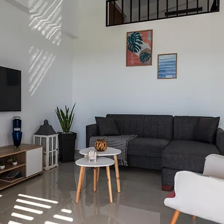 Apartmán Anna Maria's Maisonette Ii